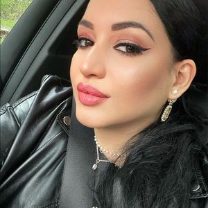 Meet your Posher, Fior